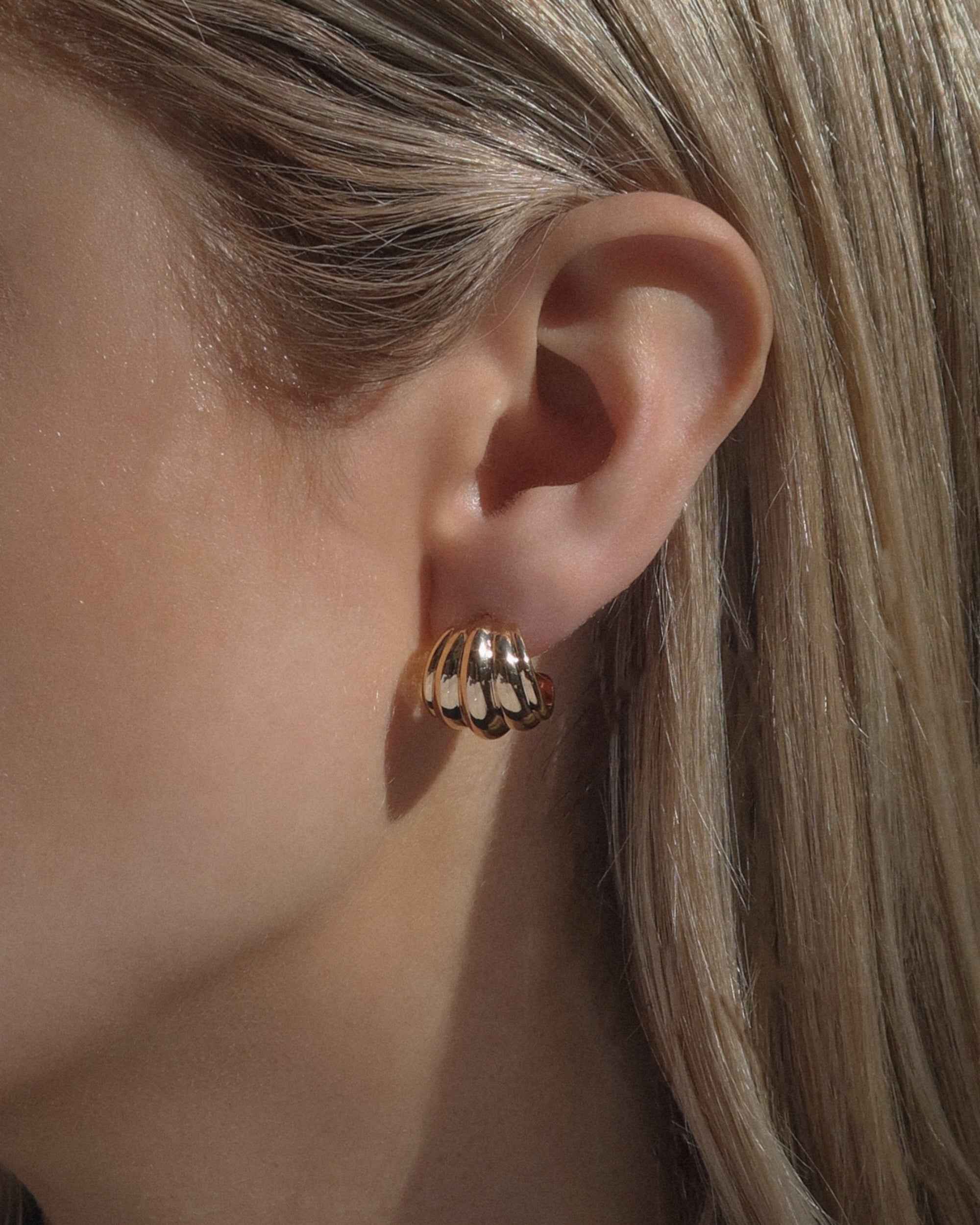Colbie Hoops