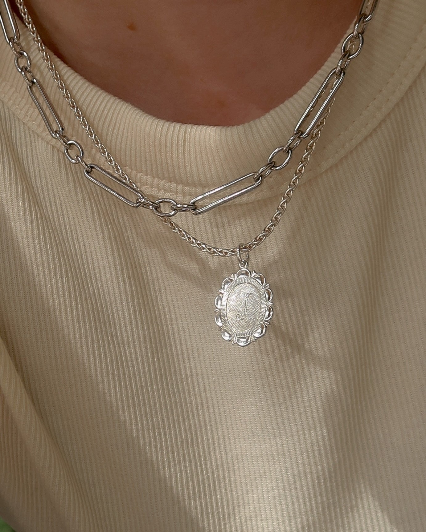 Padma Engravable Charm
