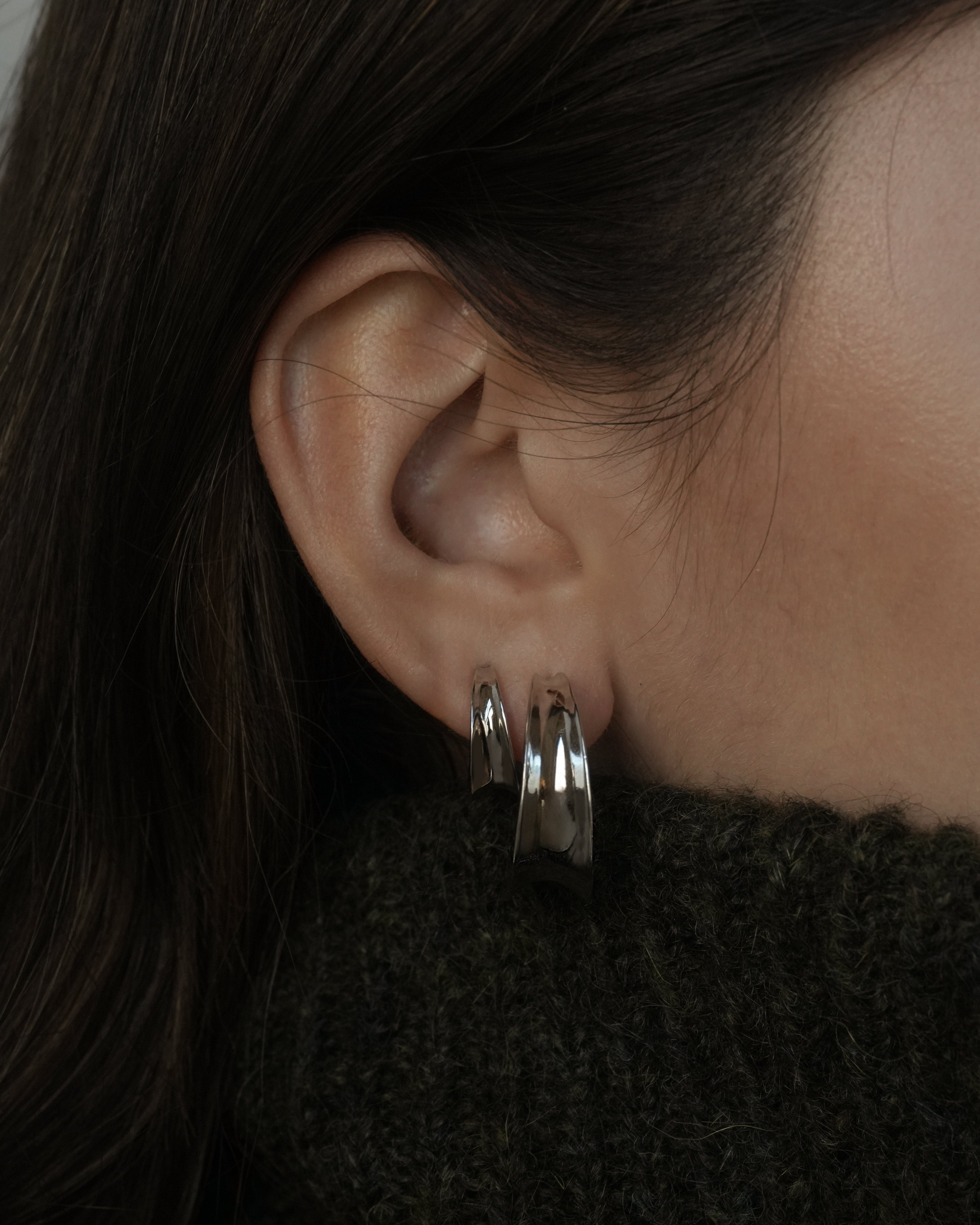 Grande Valen Tapered Hoops - Mod + Jo